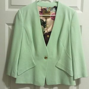 Ted Baker Blazer Size 4 (US size 10)